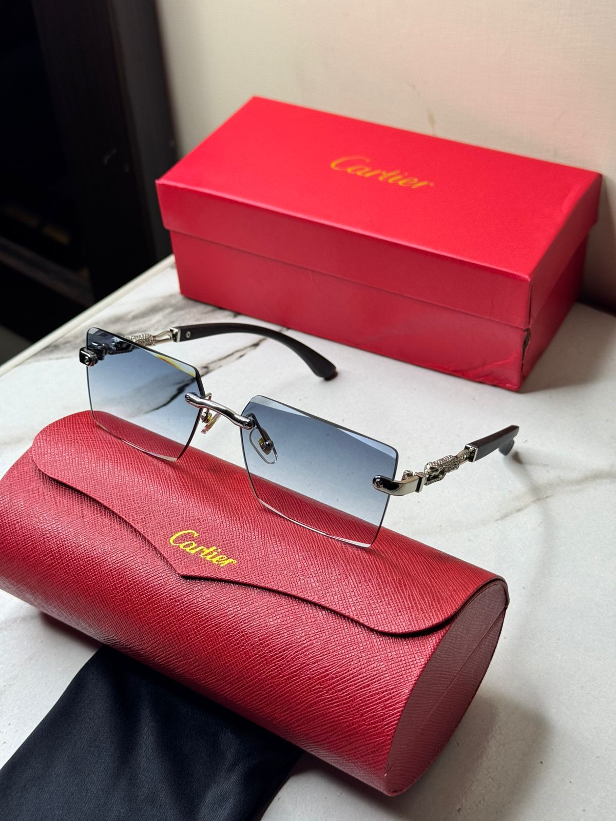 Cartier panther Shades'