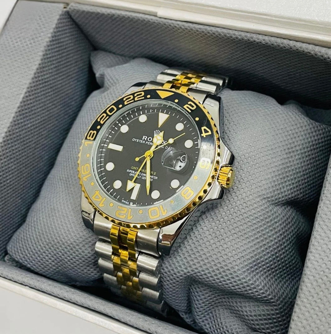 Rolex GMT Master - 40mm - Stainless Steel - Two Tone Gold
