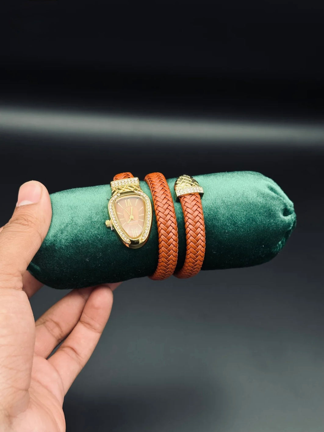 Bvlgari Snake Watch(Leather-Straps)