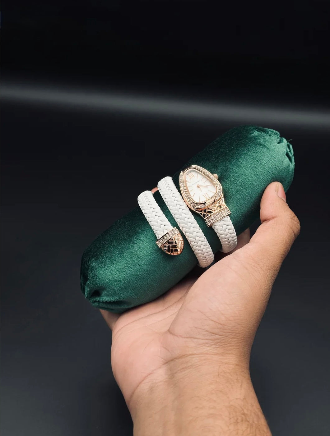 Bvlgari Snake Watch(Leather-Straps)